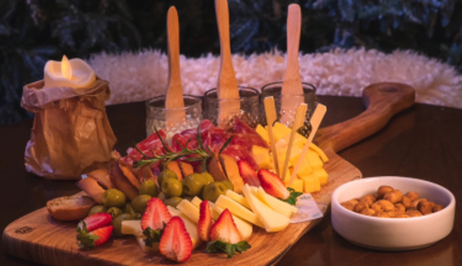 Mesa com frutas diversas